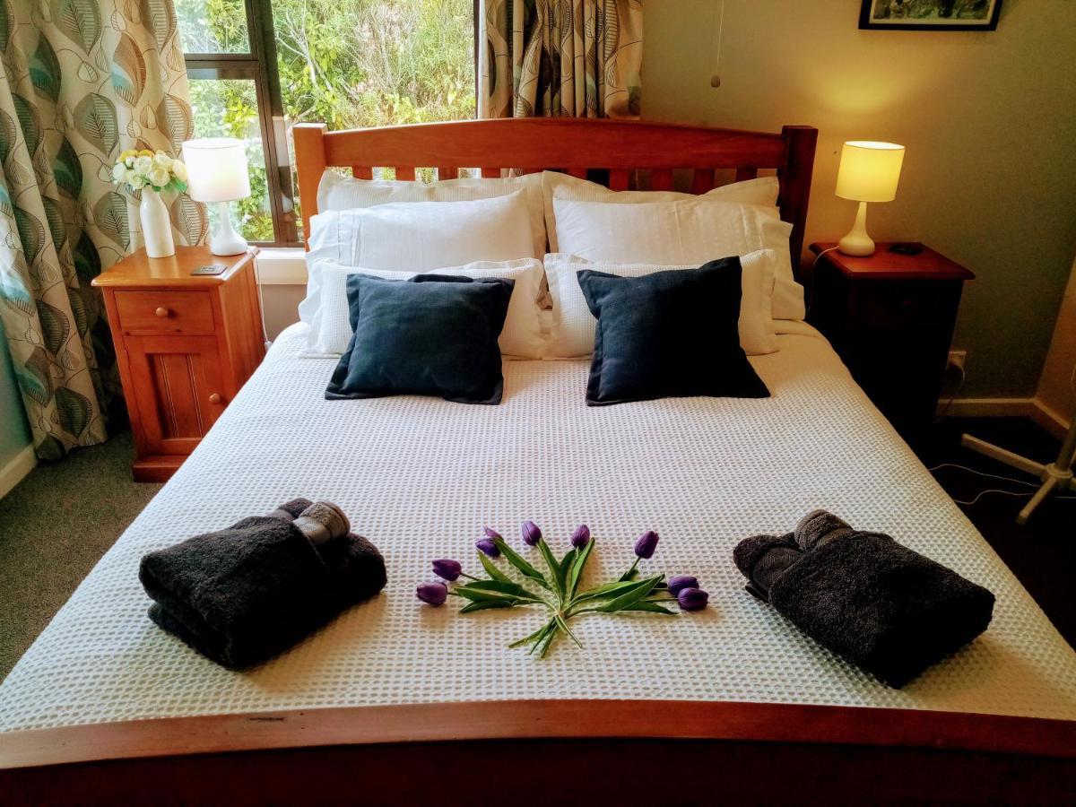 Hot Tub At Pukeko Cottage ジェラルディン エクステリア 写真